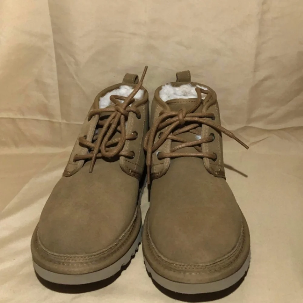 UGG Neumel Women’s Boots In Chestnut